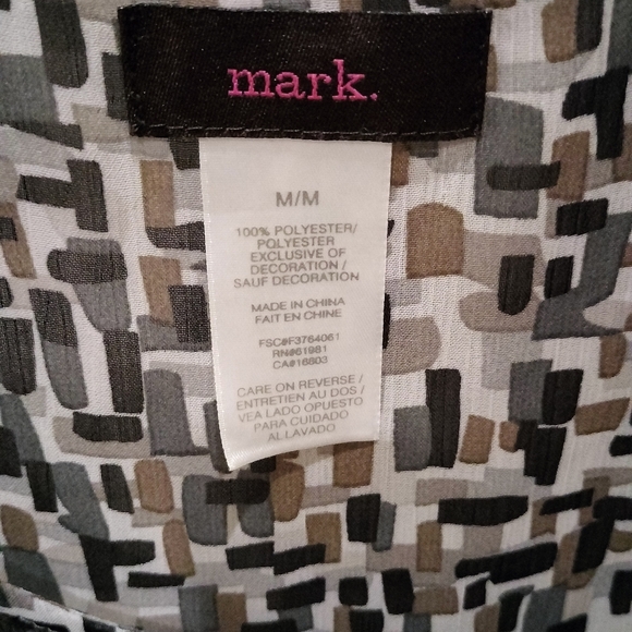 Women's NWOT Sheer Tank Top with Geometric Pattern & Sequin. Size Medium - Picture 3 of 5